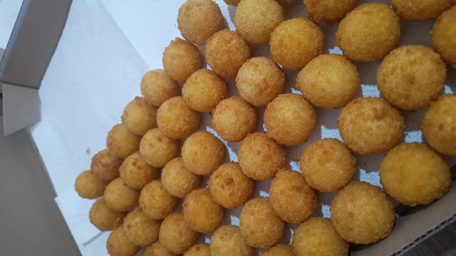 Bolinho de Queijo - Frito - 100 unidades