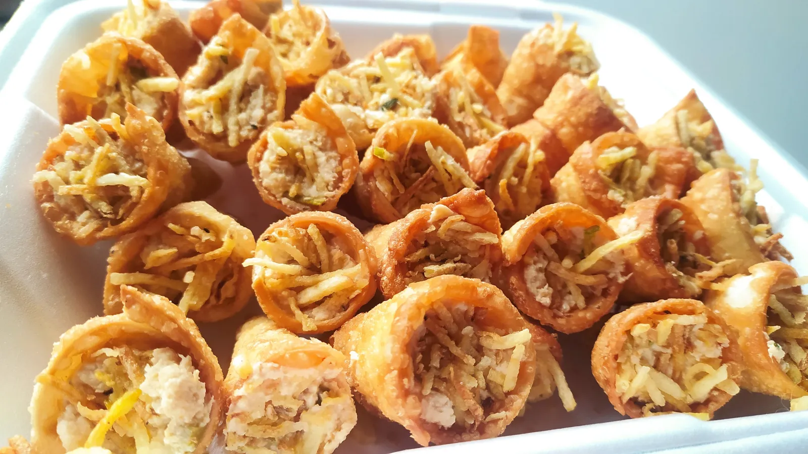 Fricassê de Frango c batata palha